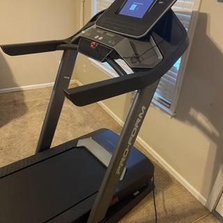 ProForm Pro 2000 Treadmill | SCHEELS.com