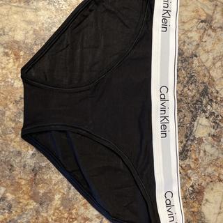 Calvin Klein Women's Motive Cotton Multipack Bikini Panty, Black/Gray  Heather, Small at  Women's Clothing store