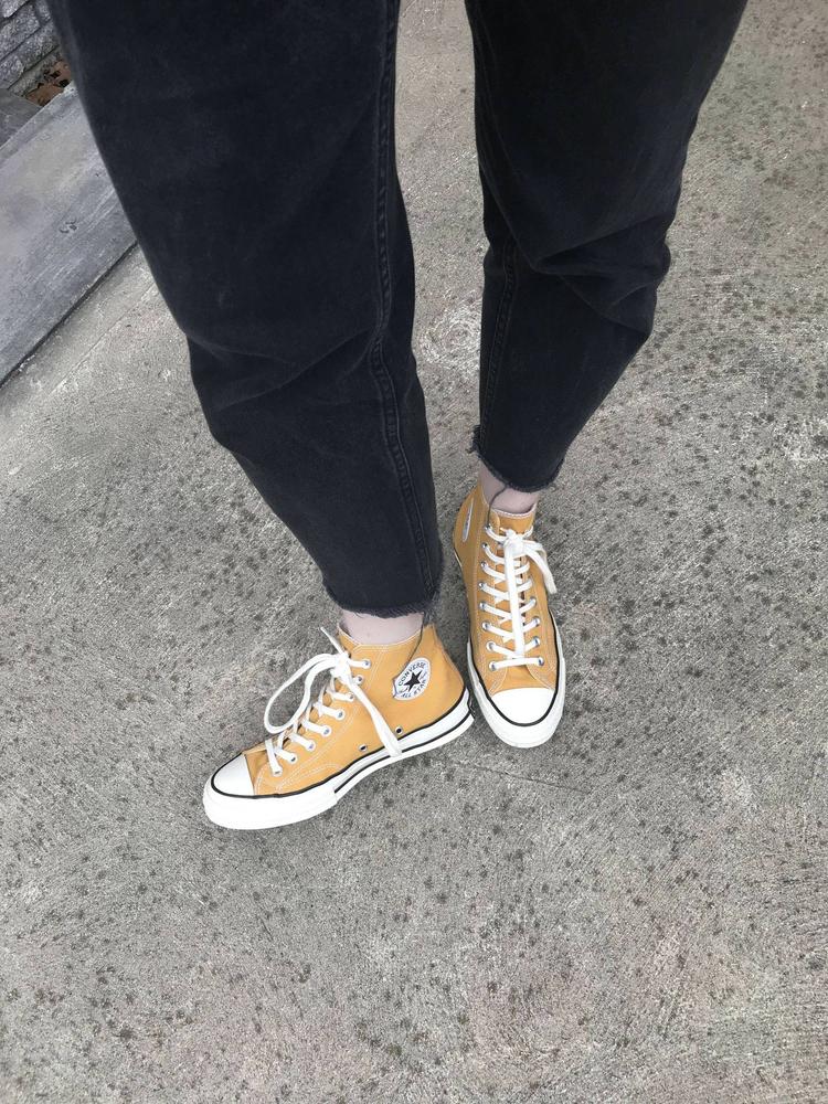 converse too small