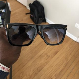 Tom Ford FT0513 Morgan 16373 Sunglasses | 01W Shiny Black / Gradient Blue  Lenses 57-16-140 