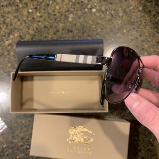 Burberry BE3080 Sunglasses | 114513 Light Gold / brown gradient Lens  59-14-135 