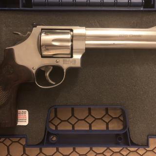 629 Deluxe .44 Mag 6.5 6 Round Stainless/Wood Smith and Wesson 150714