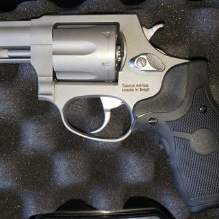 Taurus 856 Revolver, 38 spl 2 6 Round, 285621MA