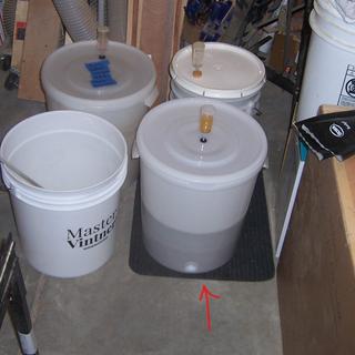 Lots of buckets...the 30l is the one in front right.  Shown fermenting only a three gallon batch.