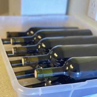 29 1/2 bottles of the VineCo Cab/Shiraz/Montepulciano wine kit!!