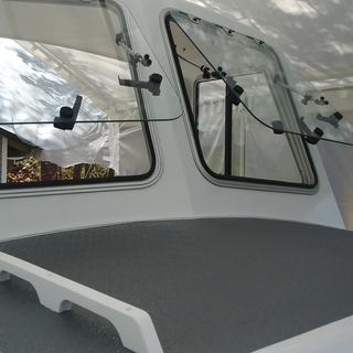 Wellcraft Boat Console Windshield 060-2871 | Smoke 32 Inch Plexiglass