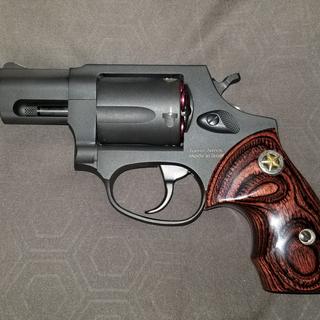 Taurus 605 calibre .357 Magnum 