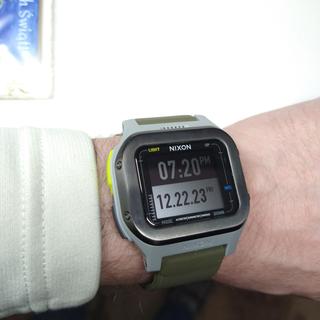 株価K1094NIXON ニクソン REGURUS EXPEDITION メンズデジタル腕時計 ALL BKACK A1324-001-00 その他