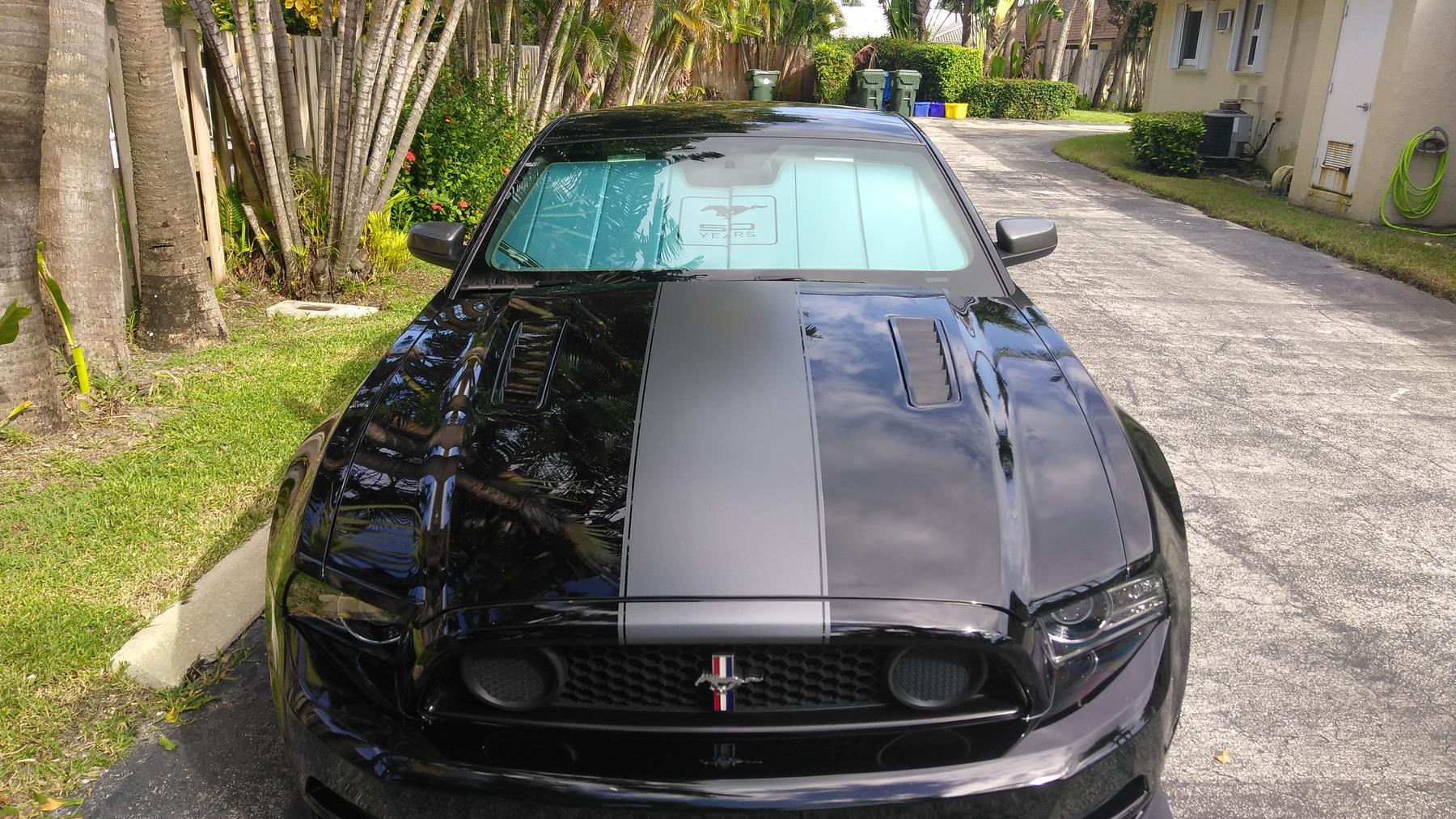 CoverCraft Rolling Flex Shade Sun Screen 2015-19 Ford Mustang w/o camera UR11372 