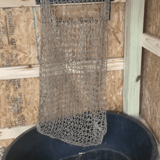 ORIGINAL HAY HOOPS COLLAPSIBLE WALL HAY FEEDER W/NET - BLACK