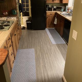 What kind of rugs have you put on your vinyl plank floor without  discoloring problems? I have been told that rubber and synthetics can  discolor the vinyl, but would like to add