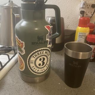 Stanley Classic Easy-Pour Growler - Backcountry Hunters & Anglers Store