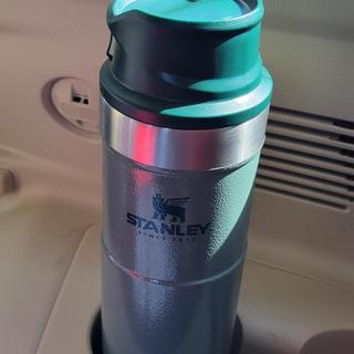 Stanley Classic Trigger Action Travel Mug 20 oz –Leak Proof + Packable –  Mochalino