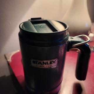 Stanley Classic 16oz Vacuum Camp Mug 