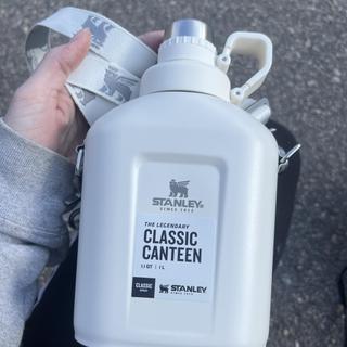 The Legendary Classic Insulated Canteen, 1.1QT
