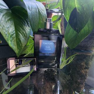 Shop Tom Ford Oud Wood Eau de Parfum | Saks Fifth Avenue