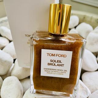 Shop Tom Ford Soleil Blanc Shimmering Body Oil | Saks Fifth Avenue