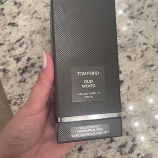 Shop Tom Ford Oud Wood Eau de Parfum | Saks Fifth Avenue