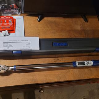 Digital torque wrench and snap-on torque wrench. How to use. How does it  work. Vanpo 