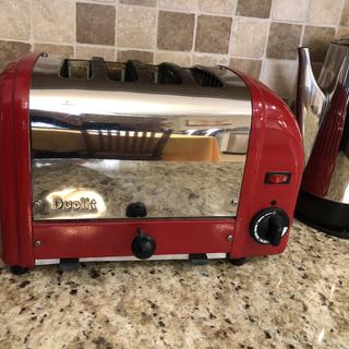 Dualit 2 Slice NewGen Toaster (Apple Candy Red)