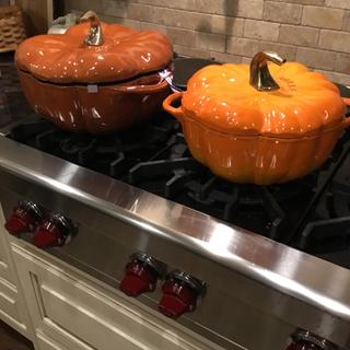Staub 3.5 Qt. Pumpkin Dutch Oven with Stainless Knob | Burnt Orange