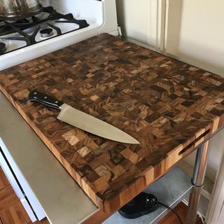 Teakhaus Edge-Grain Smart Cutting Board 20x15