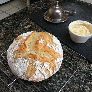 Emile Henry Bread/Potato Pot - Burgundy - Winestuff