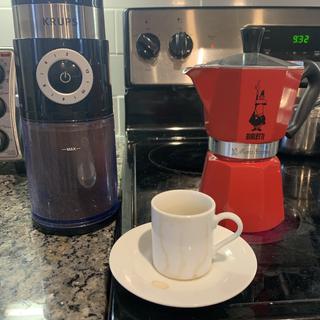 Lizzy's Fresh Coffee - Bialetti Moka Express 6 cup