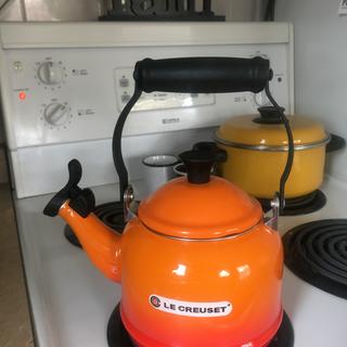 Le Creuset Tradition teakettle 2,1L, orange  Advantageously shopping at