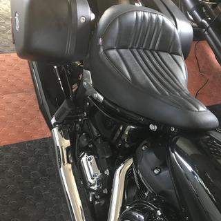 Mustang Solo / Passenger Seats For Harley Softail Low Rider