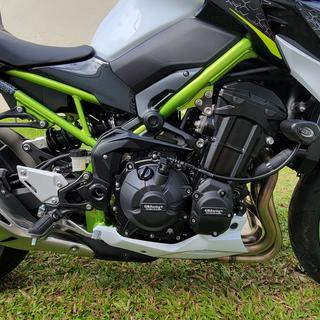 Kawasaki Z900 Cold Start With Leo-Vince LV-10 Slip On Exhaust 
